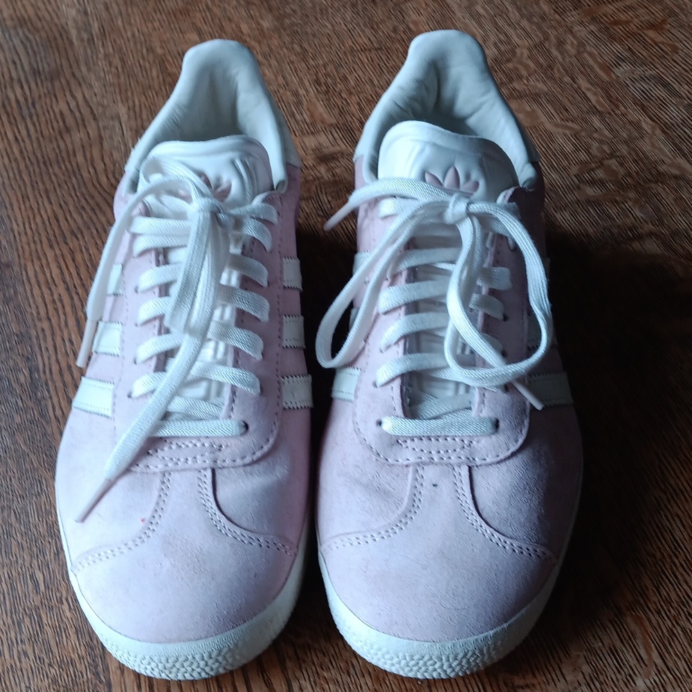 ADIDAS GAZELLE W ICE PINK AND WHITE 7.5